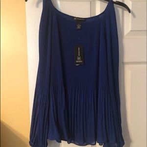 Long sleeve pleated top